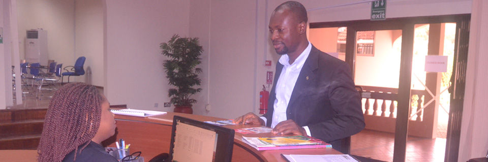 Project Coordinator in a chat with a staff a